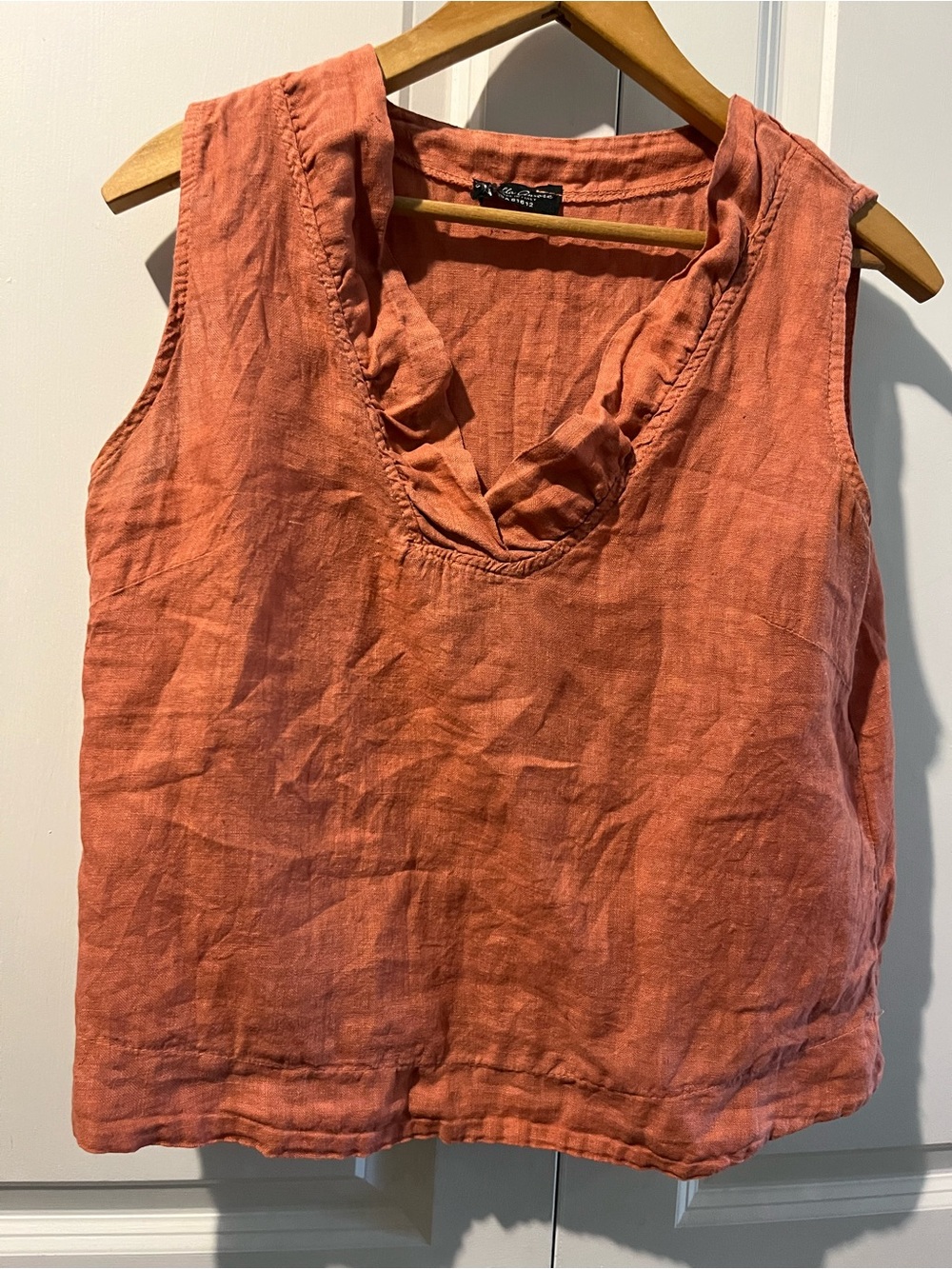 Bella Amore Linen Rustic Coral Linen V-Neck Tank